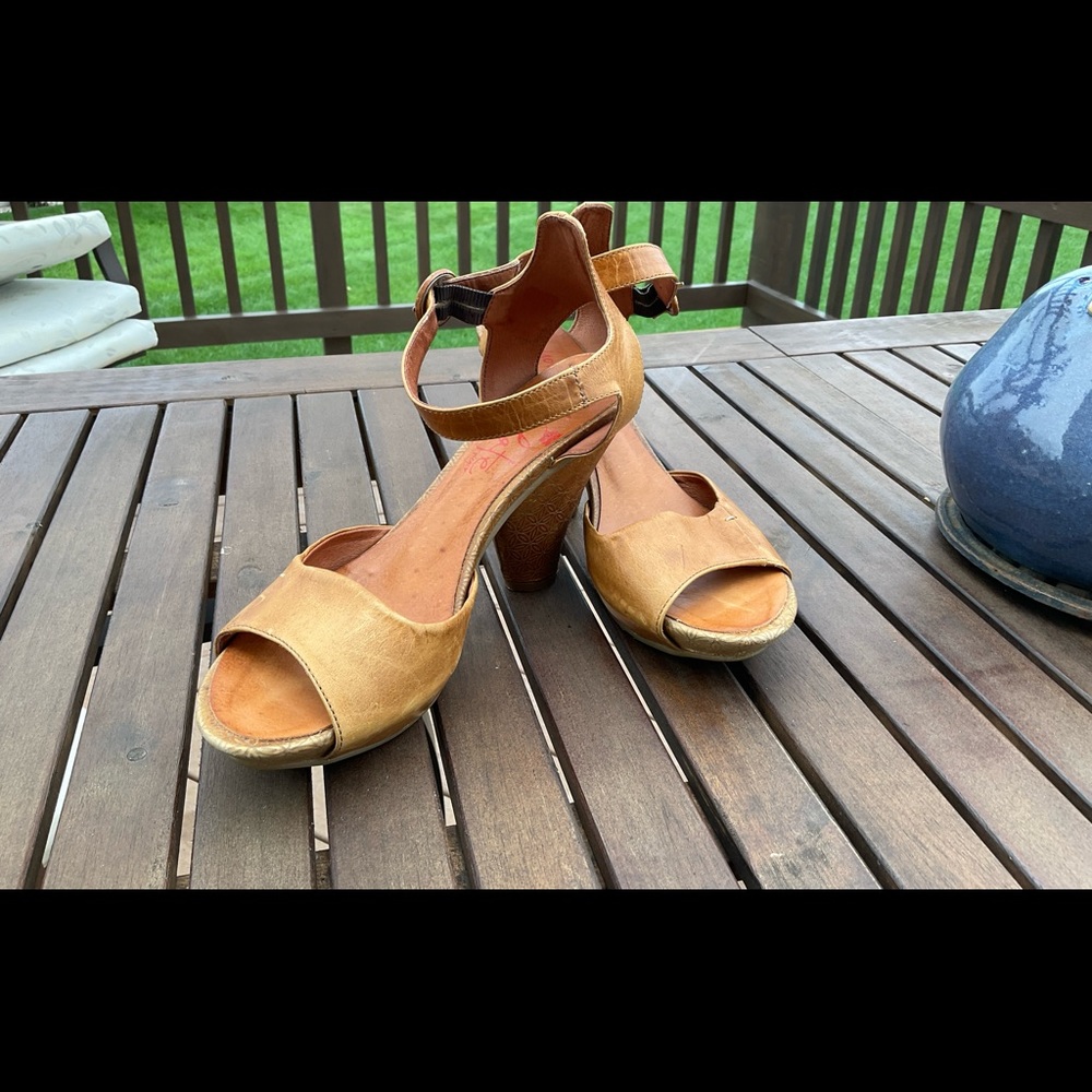 CHOCOLATE LEATHER SHOES